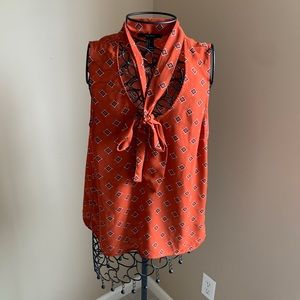 Forever 21 V-neck Sleeveless Blouse